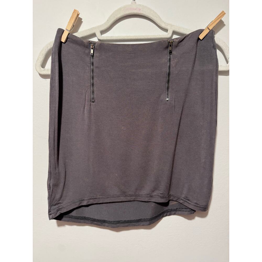 POL Gray Crop top with zipper detail